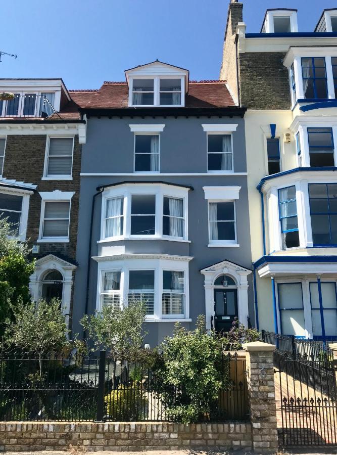 Marina Retreat - Stunning 4 Bedroom, 3 Bathroom House With Harbour Views! Ramsgate Esterno foto