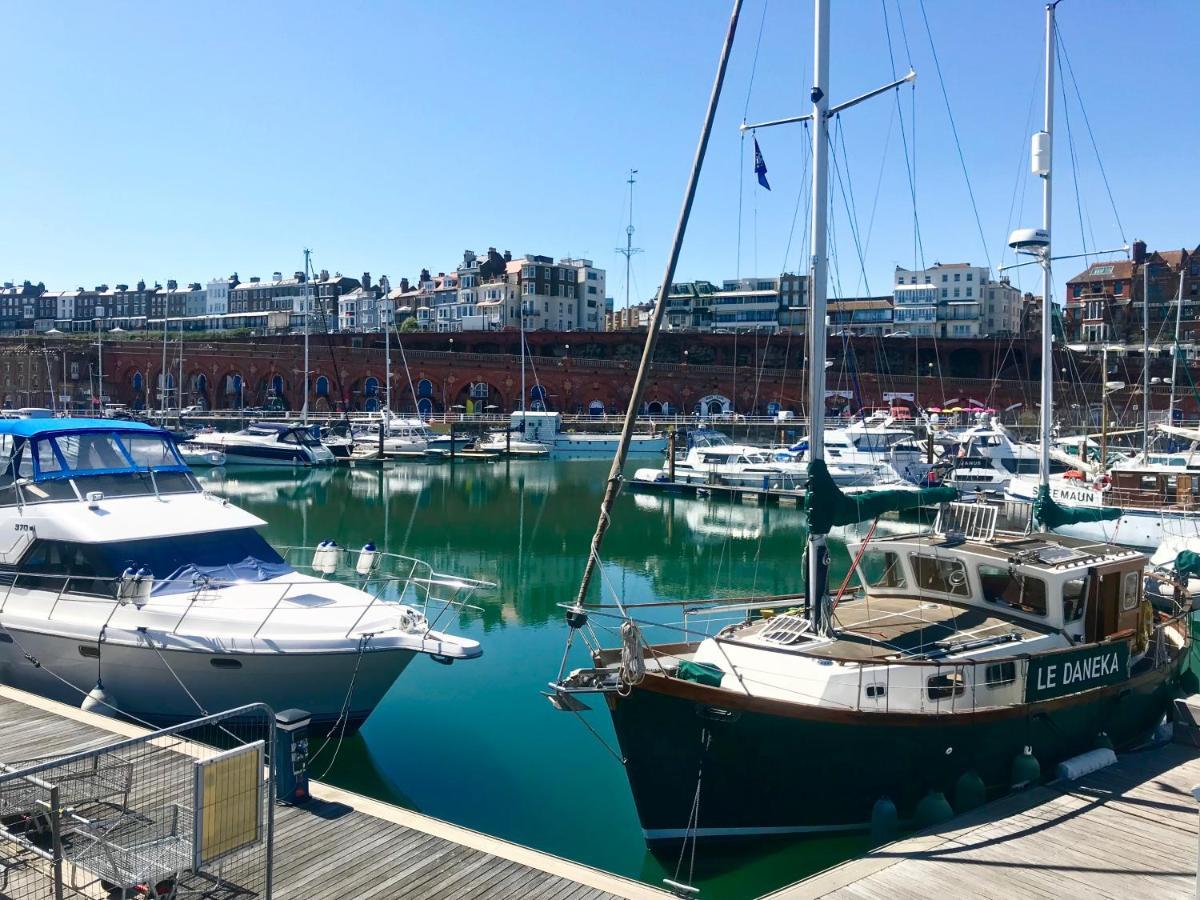 Marina Retreat - Stunning 4 Bedroom, 3 Bathroom House With Harbour Views! Ramsgate Esterno foto